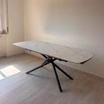 Tavolo in ceramica finitura Bianco