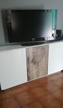 ACQUISTA ANCHE TU Madia bianca lucida e pero a 3 ante 