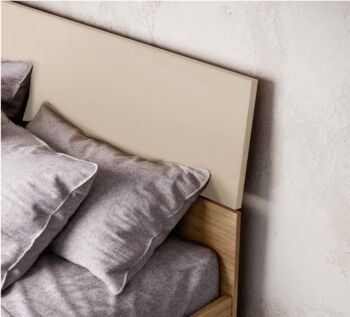 Letto matrimoniale Metiz, finitura Noce Biondo e orzo