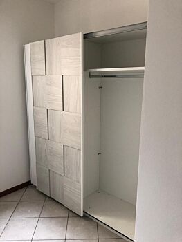 ACQUISTA ANCHE TU Armadio scorrevole bianco opaco e grigio a 2 ante 