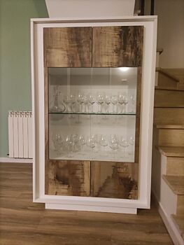 Vetrina in offerta a 4 ante, Bianco e Pero