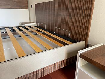 Letto con contenitore matrimoniale, finitura Noce Scuro Serigrafato