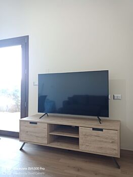 Moderno Mobile porta tv alto, porta tv "Wood" Moderno di Design, 156x51 cm