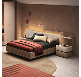 Letto matrimoniale con testiera sfalsata, Noce caramello e velluto Beige