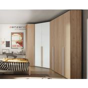 Armadio moderno ad angolo con 7 ante in finitura Bianco Opaco e Rovere Oak