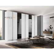 Armadio moderno con 8 ante battenti e 2 ante specchio in finitura Bianco opaco e Grigio seta