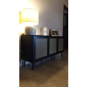 Credenza  Madia moderna Arendal con 3 ante in finitura Nero opaco con dettagli Oro