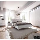 Camera completa moderno e di design, bianco con decoro