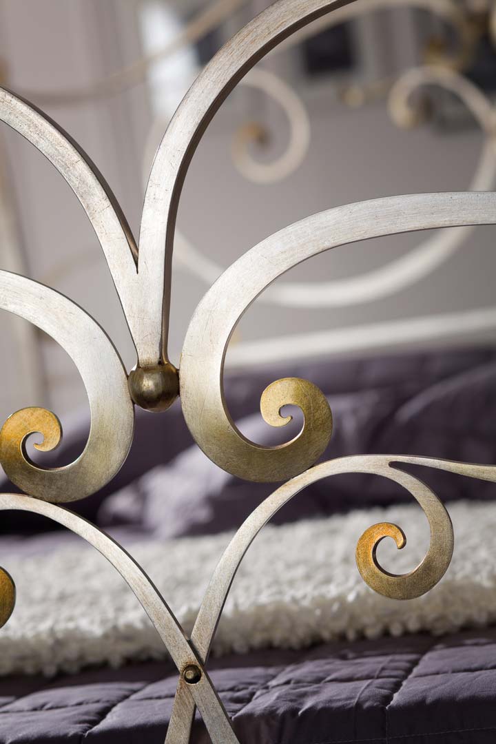 letto matrimoniale in ferro marrone anticato oro