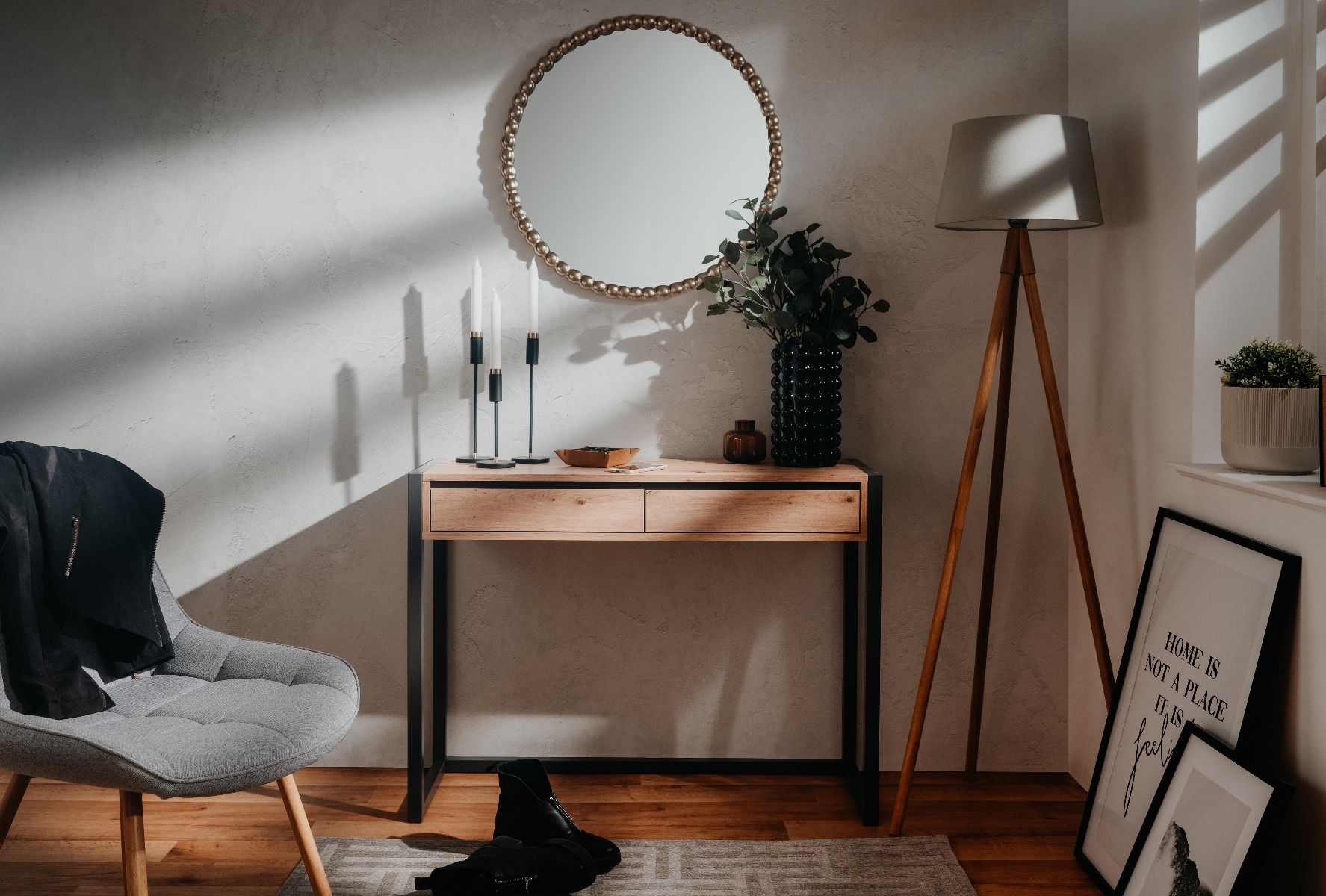 Economico e moderno Mobile da ingresso in finitura Antracite e Rovere Nodato