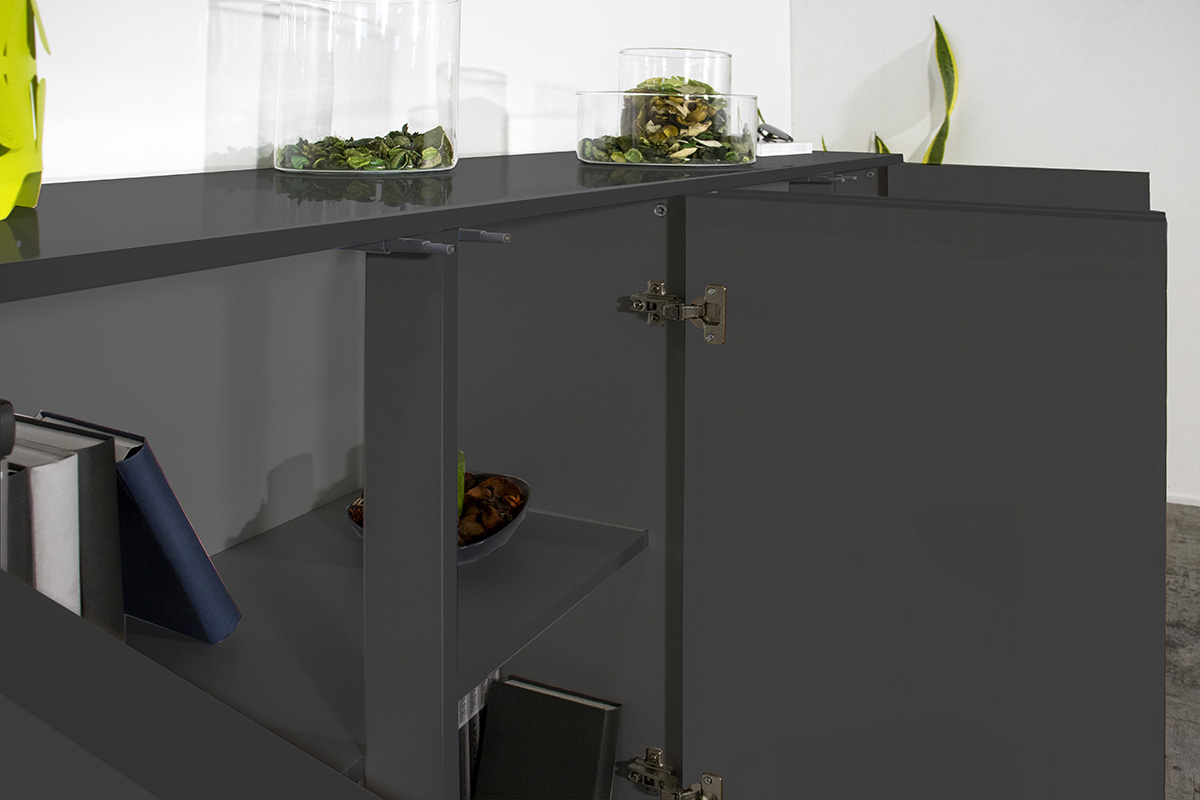 Credenza in appoggio in finitura antracite lucida con quattro ante