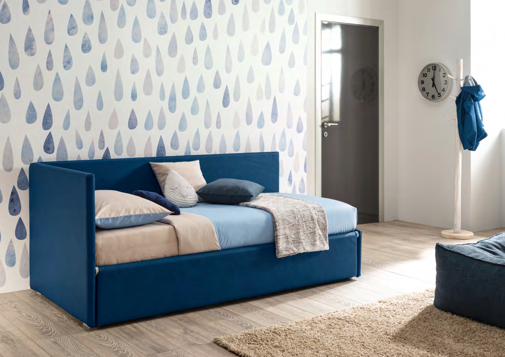 Divano letto Bravo Moretti Compact con secondo letto estraibile, ecopelle Cobalto