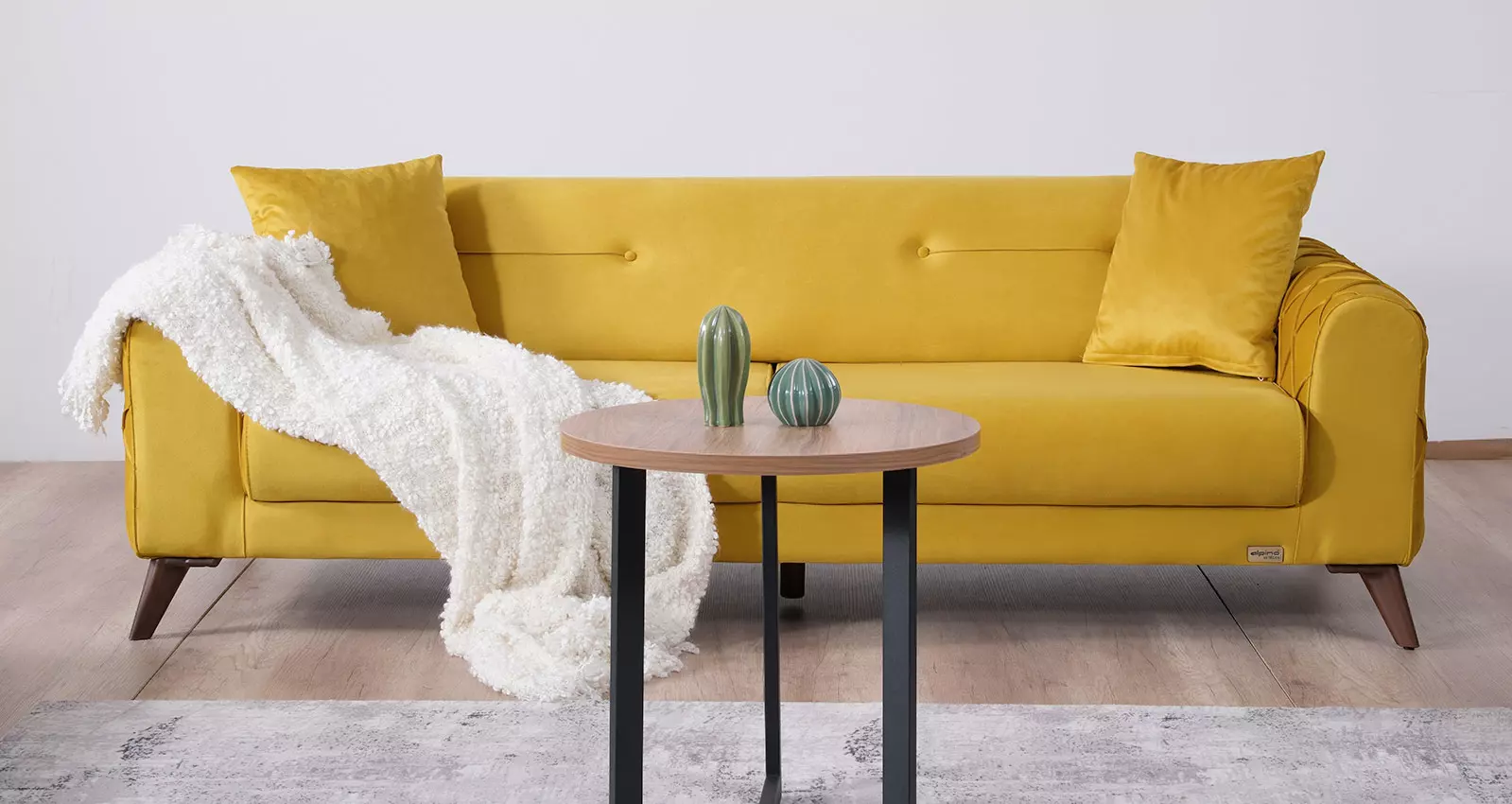 divano giallo 3 posti