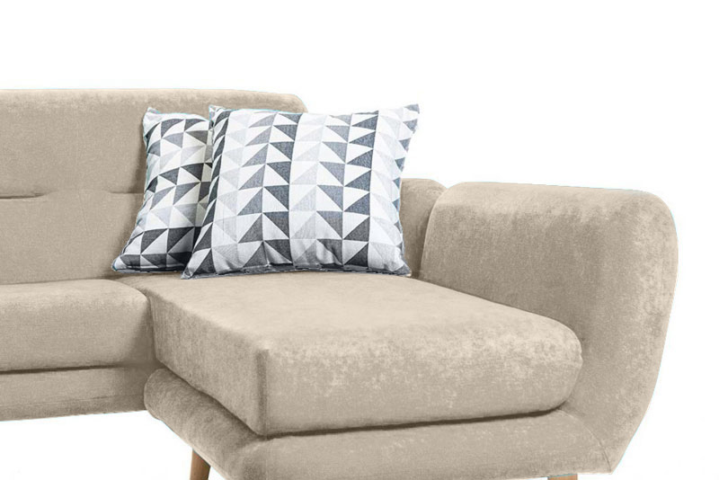 Divano moderno Eiger con gambe in legno, 3 posti, finitura Avorio