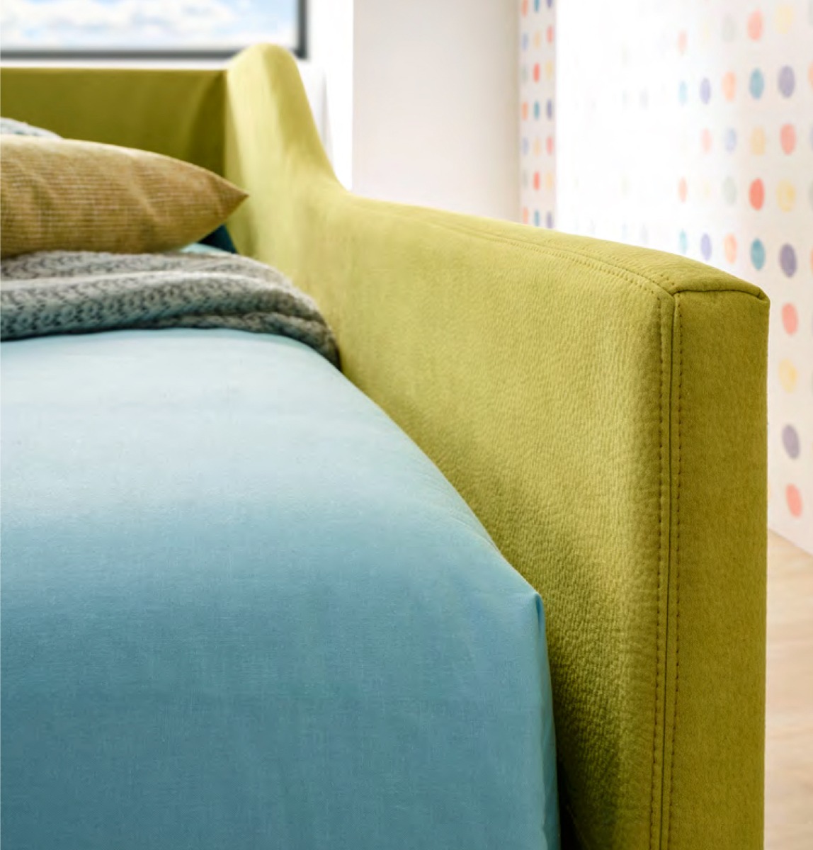 Divano letto Wave Moretti Compact con contenitore, tessuto Pistacchio