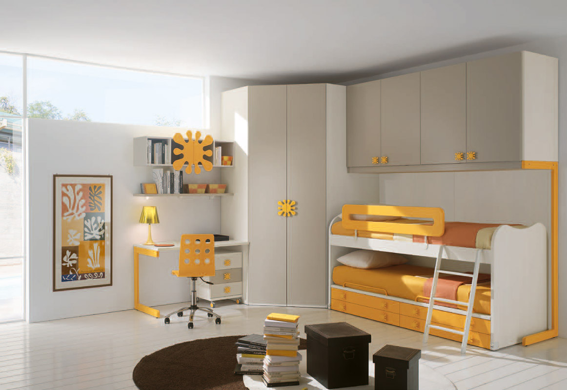 Letto a castello con scrivania estraibile e cassettoni  in finitura Larice e Zafferano LACCATO