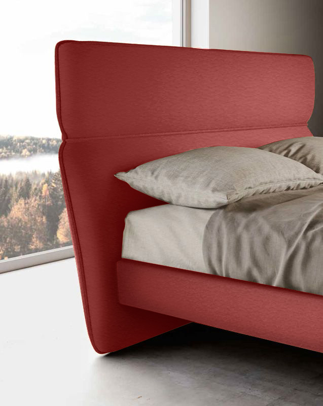Letto matrimoniale ecopelle king size con testata retrofinita, finitura rossa