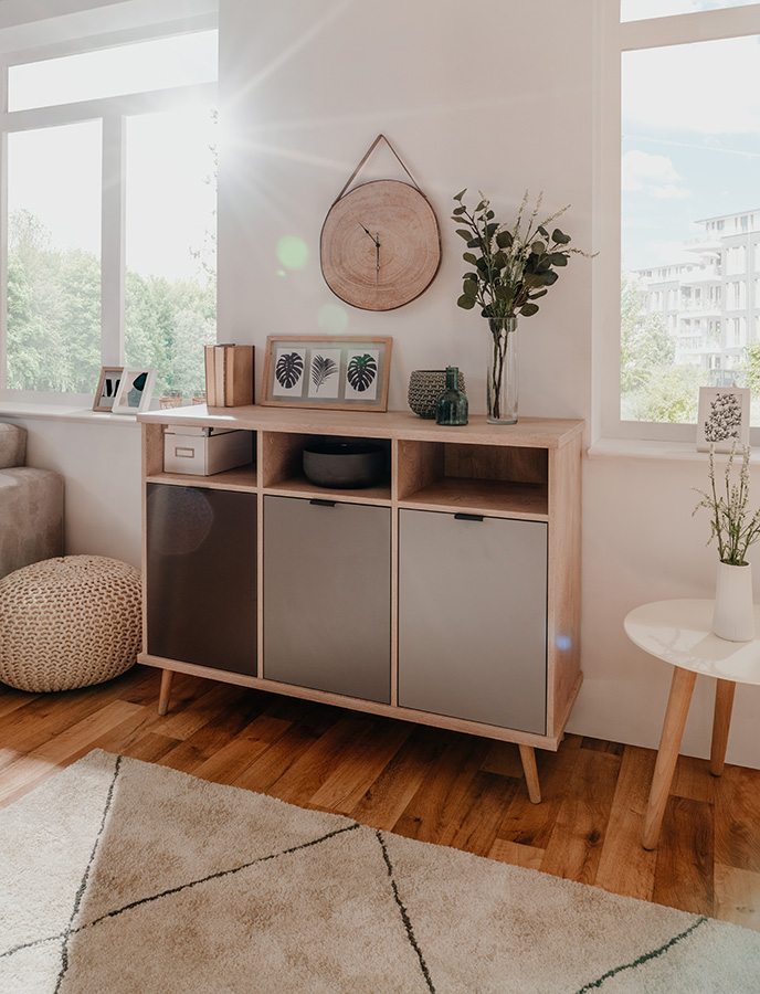 Madia Rosvik con 3 vani in finitura Grigio Seta, Grigio Perla e Antracite