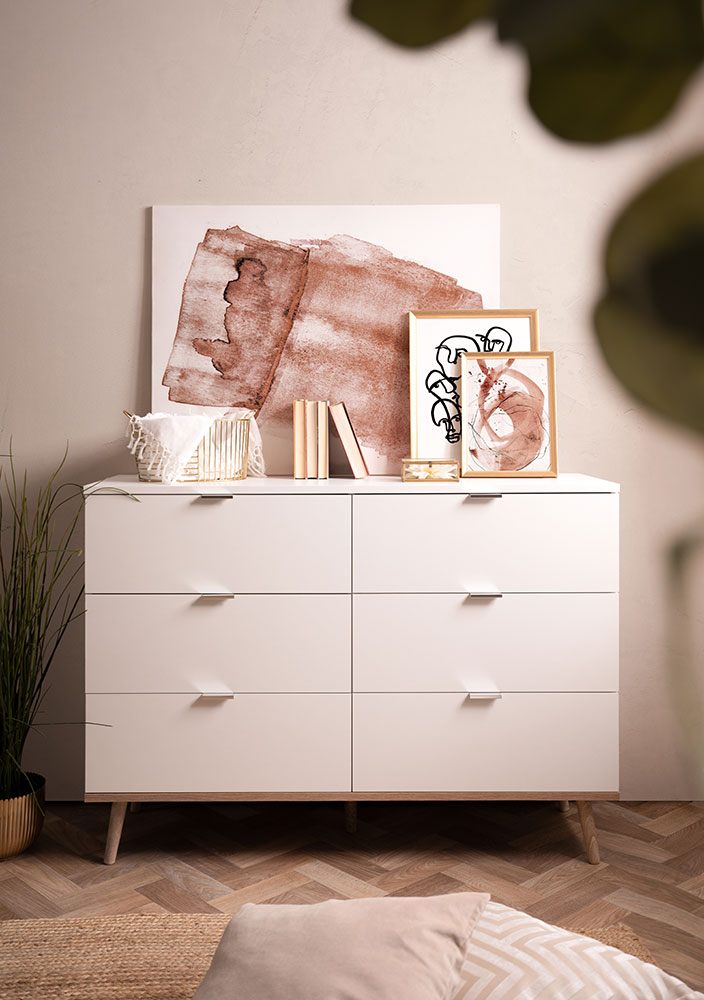 Cassettiera 6 cassetti in finitura bianco con piedi in legno