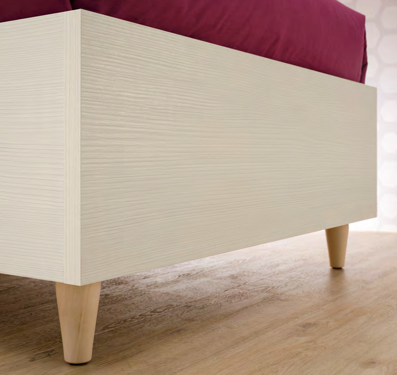 Lettino Cardy con meccanismo contenitore laterale, Moretti Compact 