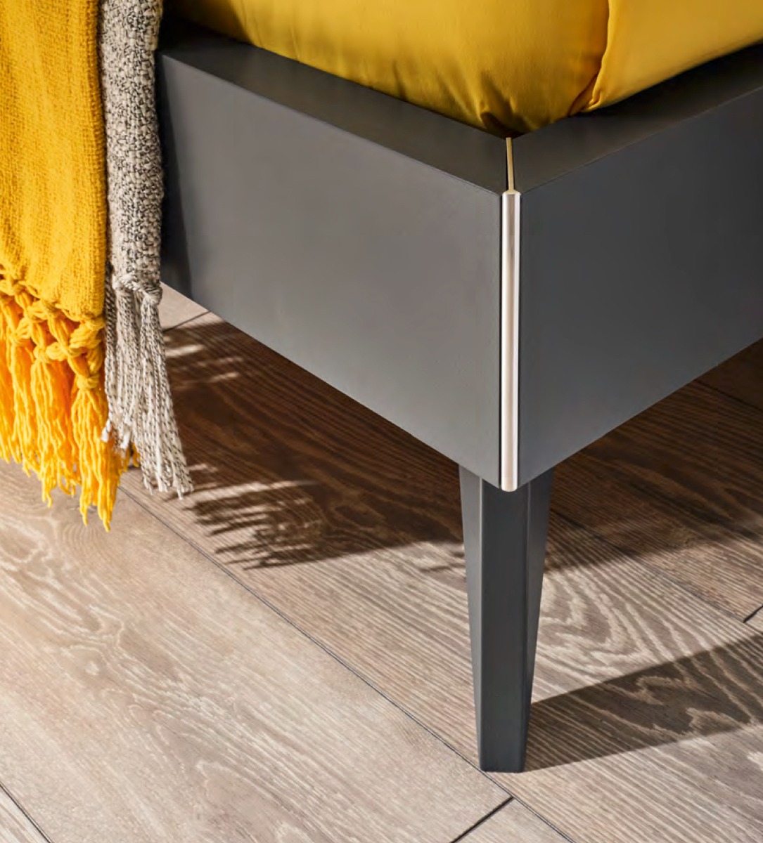 Letto singolo Baloo in finitura Nocciola e Grafite, Moretti Compact