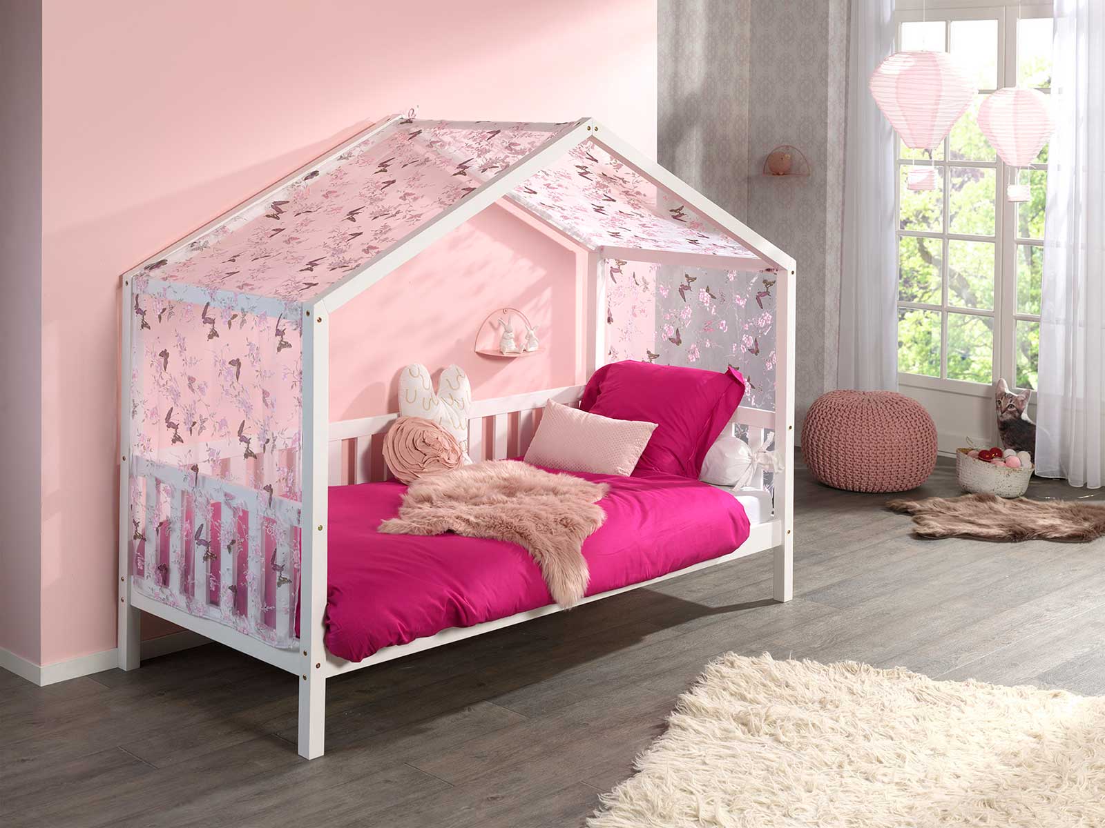 Letto montessoriano pino massello, design a casetta, disponibili 3 finiture