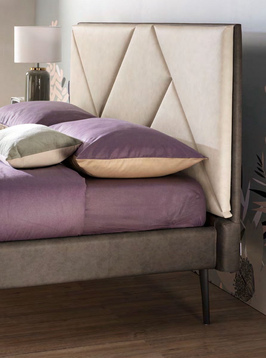 Letto matrimoniale Wolverine in ecopelle Perla e Ardesia