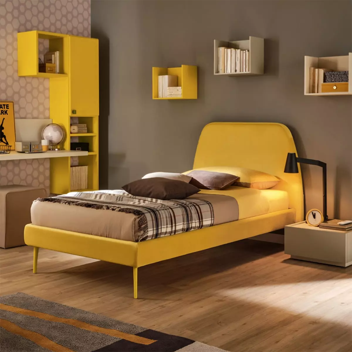 letto giallo imbottito
