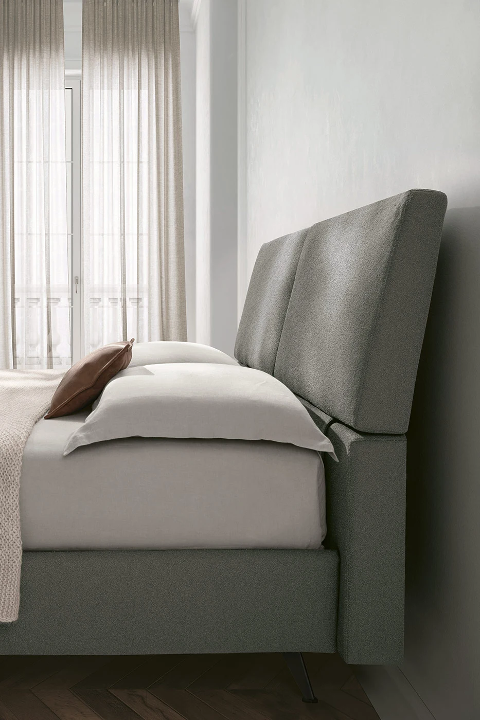 letto con testata reclinabile