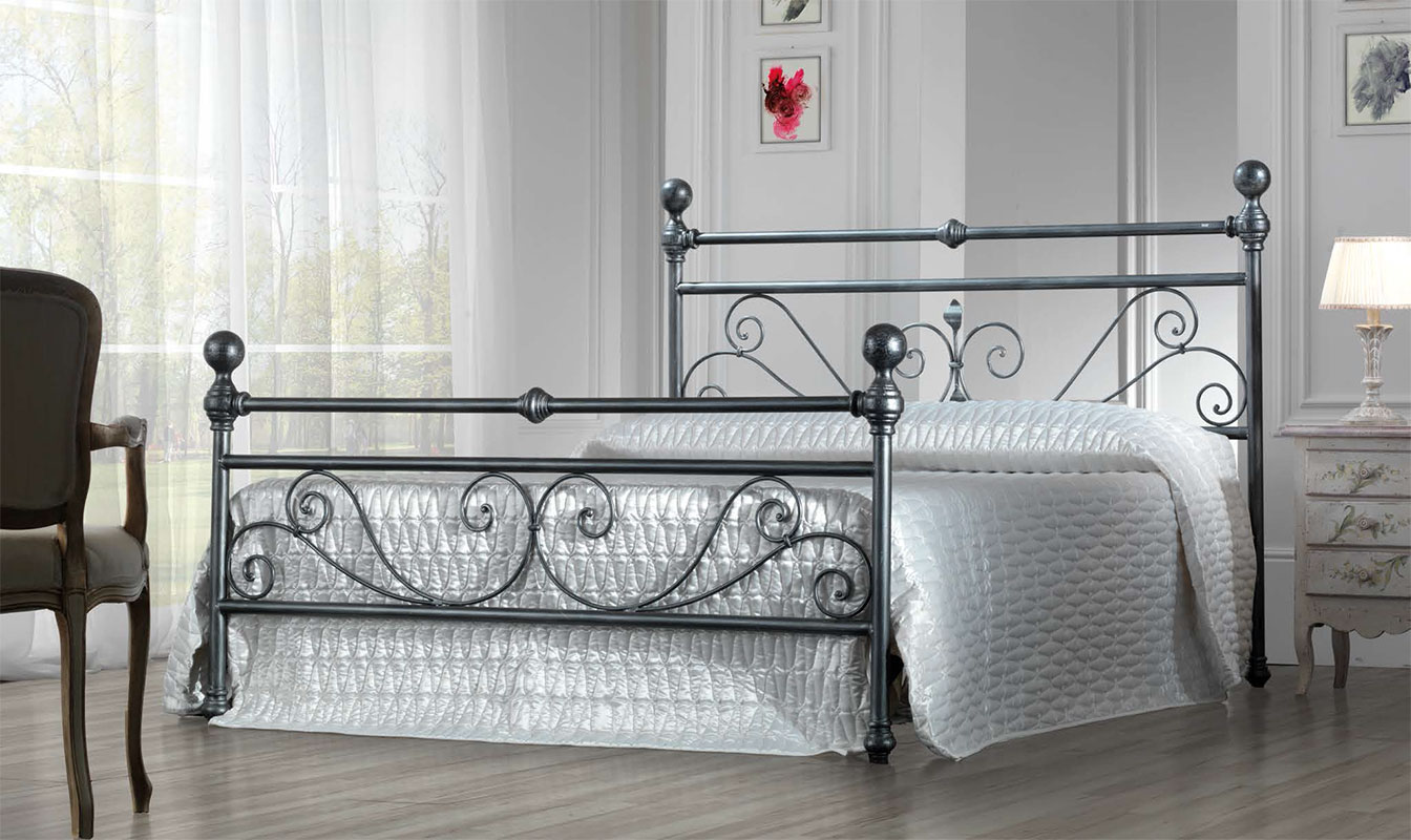 Letto matrimoniale Alpacca in ferro, finitura Nero argento