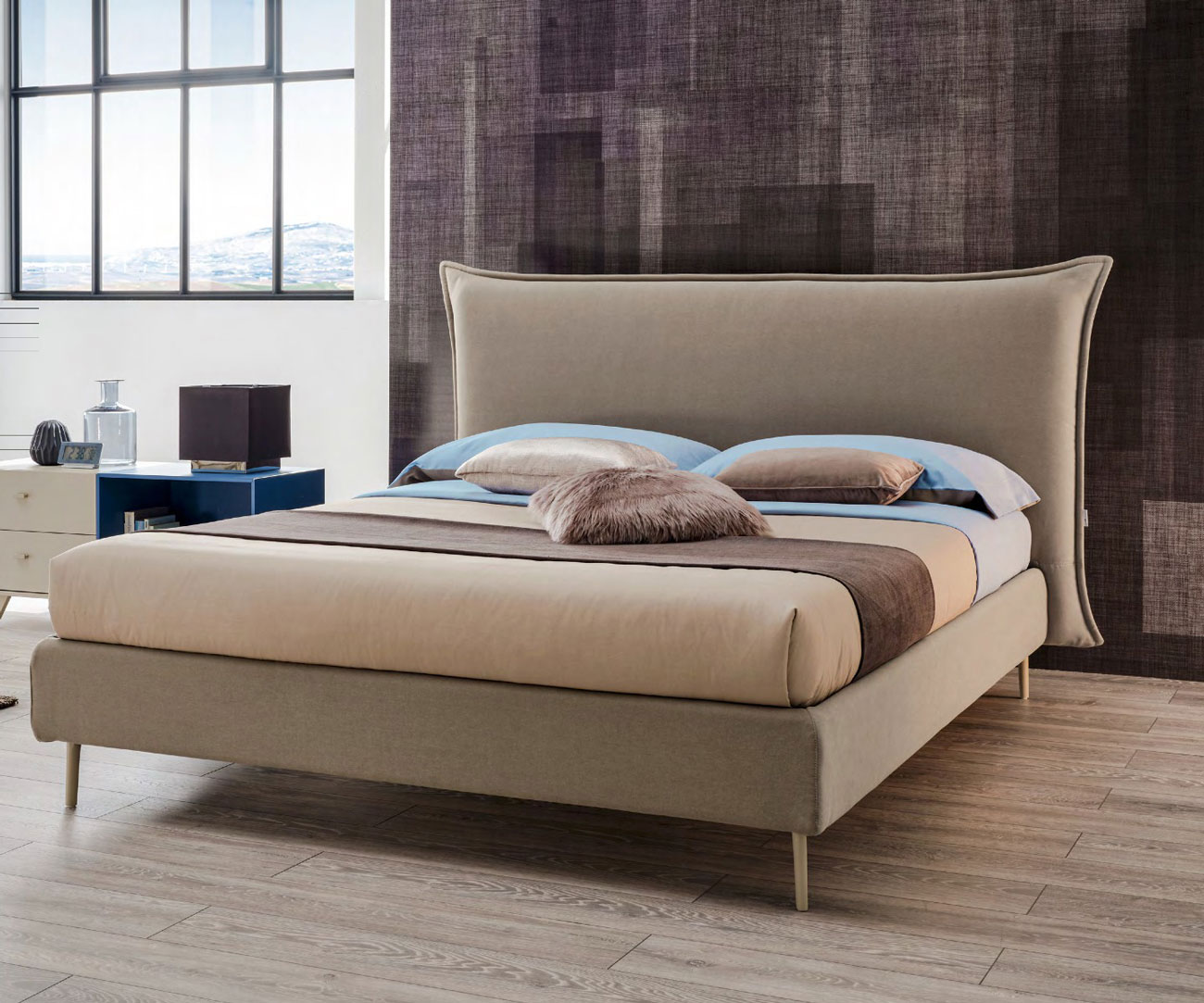 Letto matrimoniale Nathy, design moderno in finitura Savana