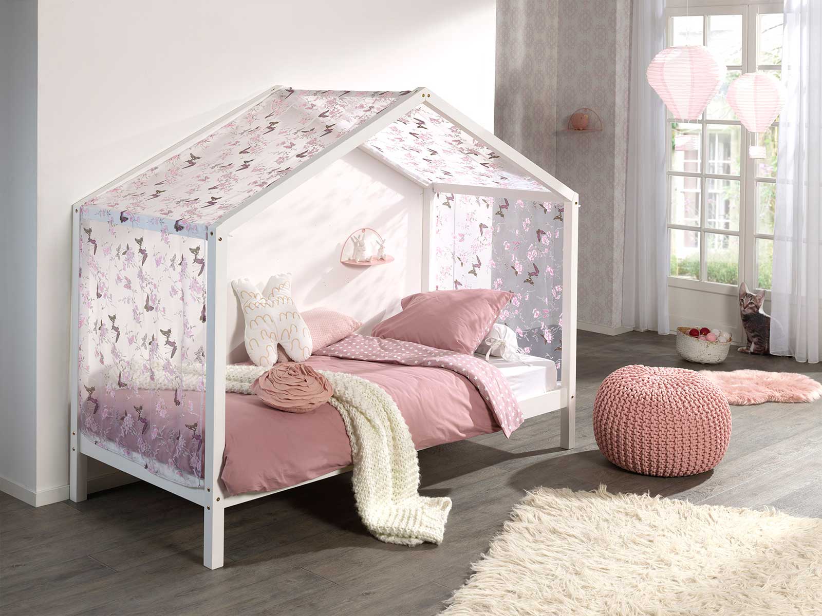 Letto singolo montessoriano casetta in pino massello, finitura naturale