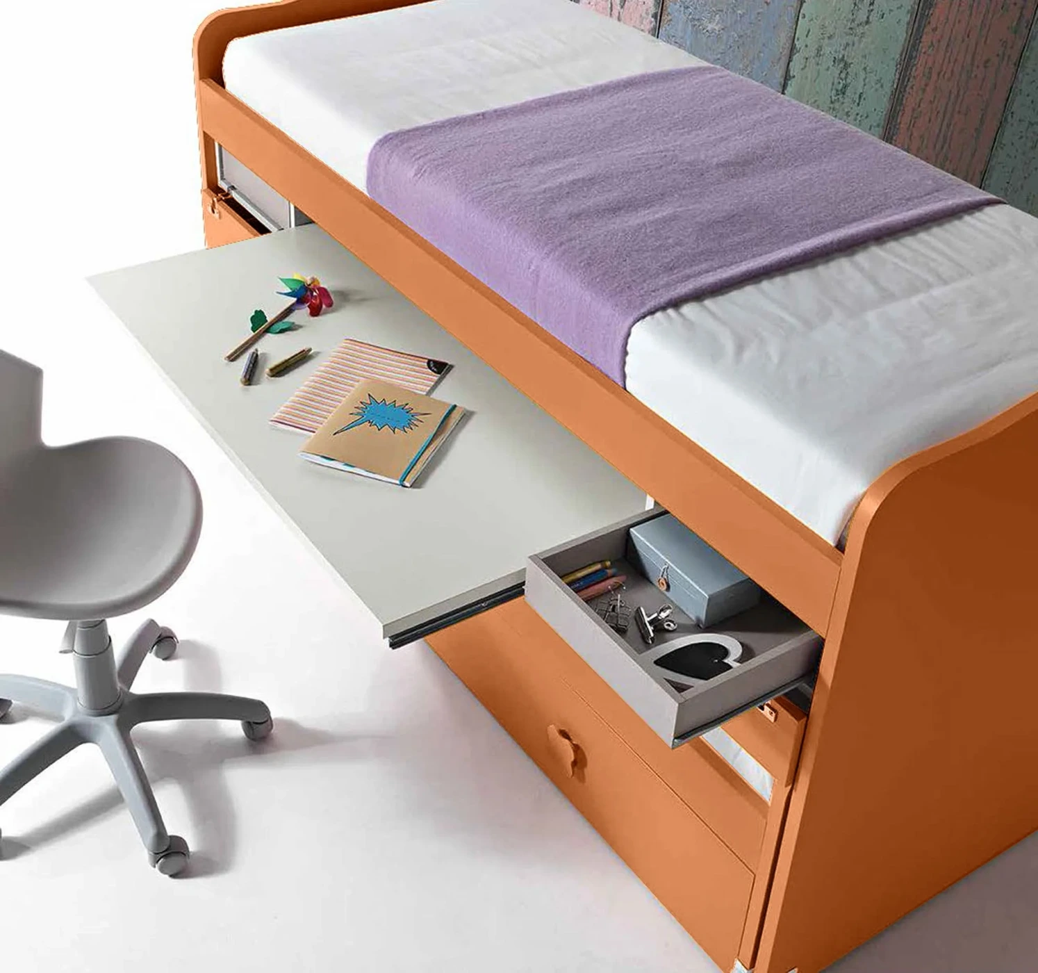 letto salvaspazio arancione