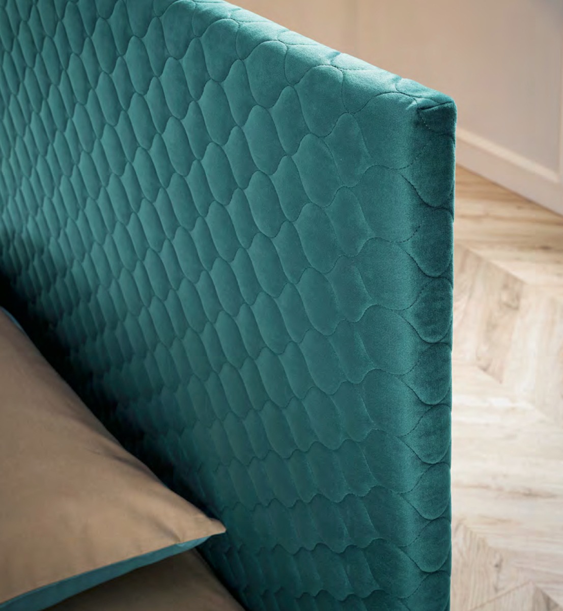 Letto 1 piazza e mezza Zen Moretti Compact in tessuto, finitura Smeraldo