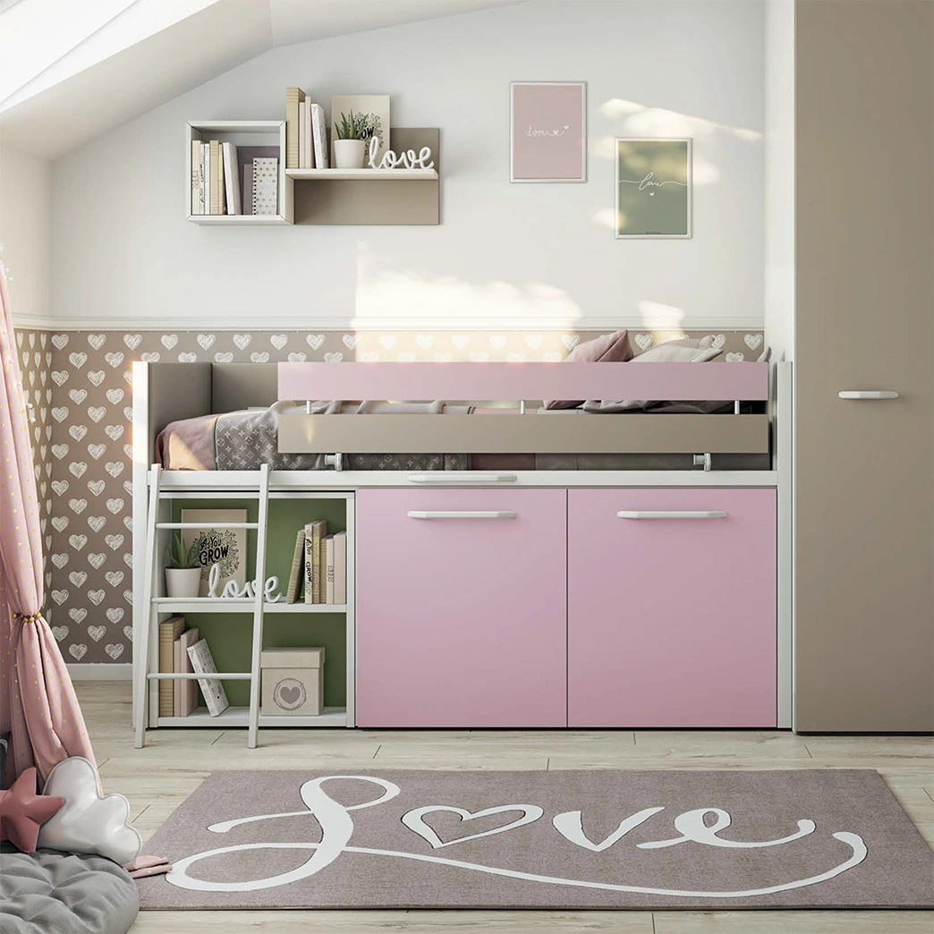 letto rosa con scaletta
