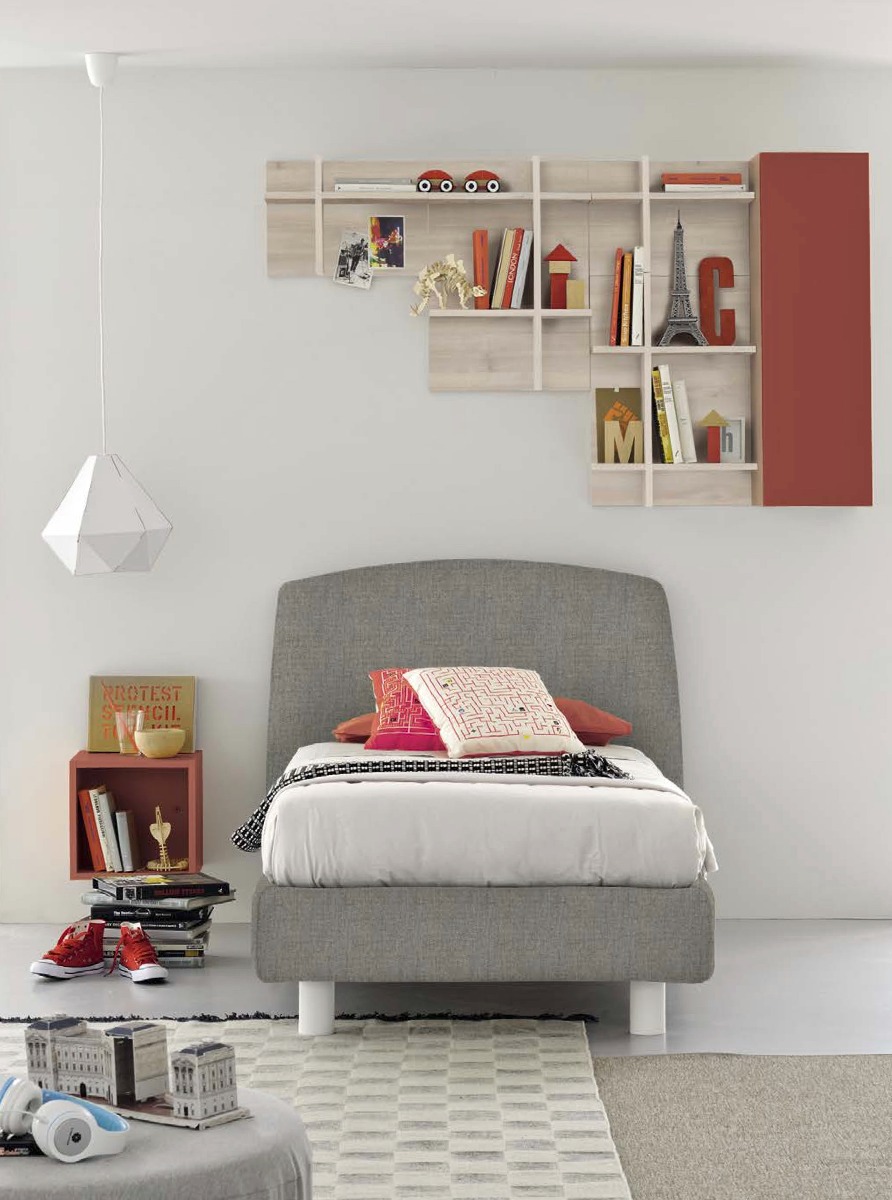 Letto imbottito singolo con piedini bianchi, finitura tessuto Grey