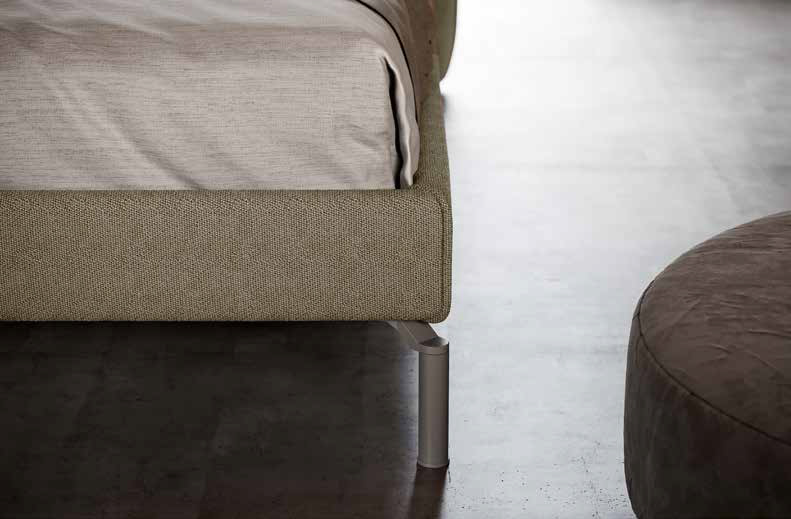 Letto matrimoniale verde militare, testata retrofinita