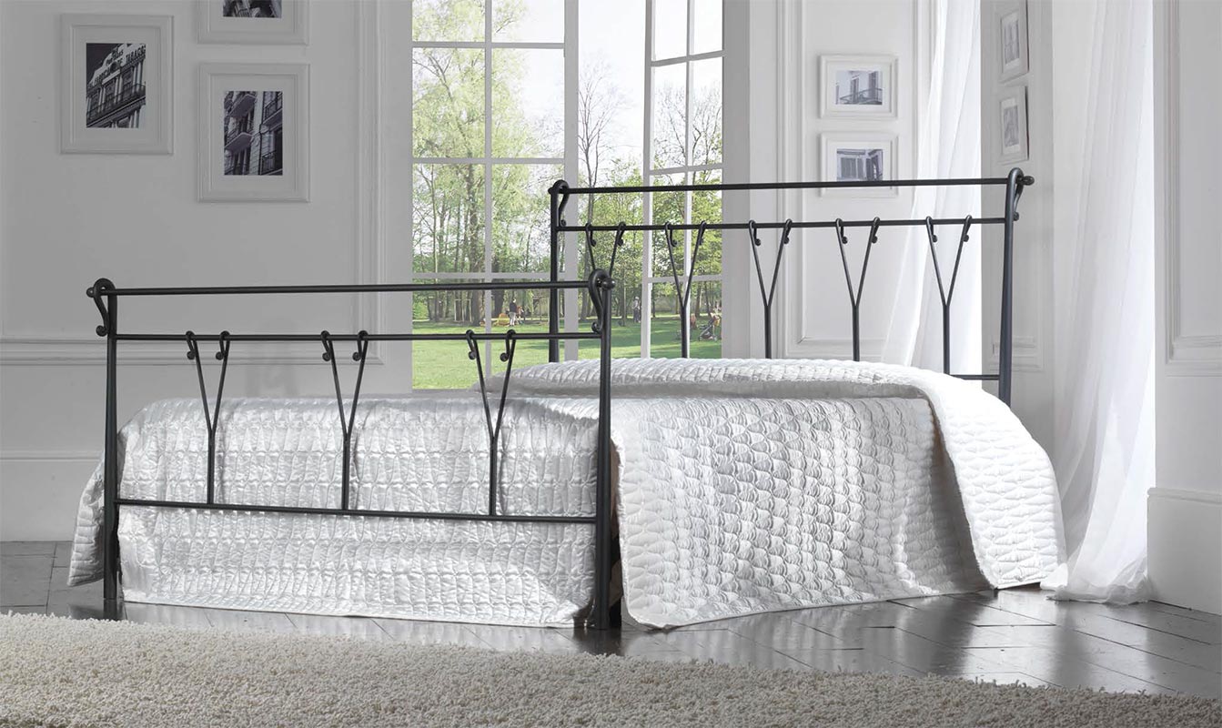 Letto matrimoniale Zalium in ferro, finitura Nero grafite