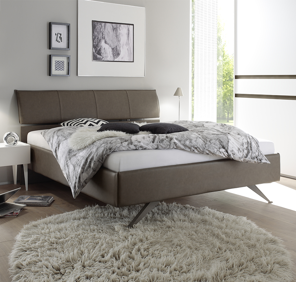Letto imbottito Titanium in ecopelle Marrone