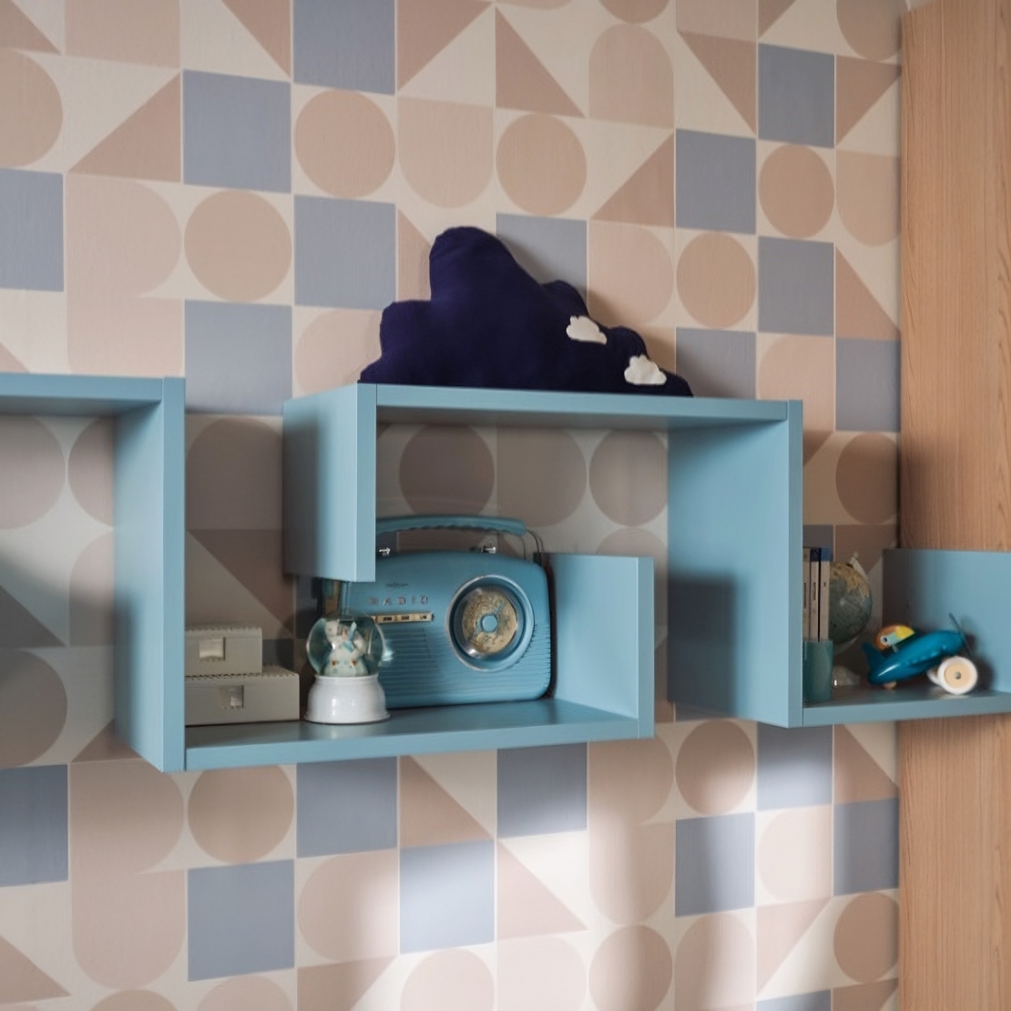 libreria sospesa azzurra per cameretta