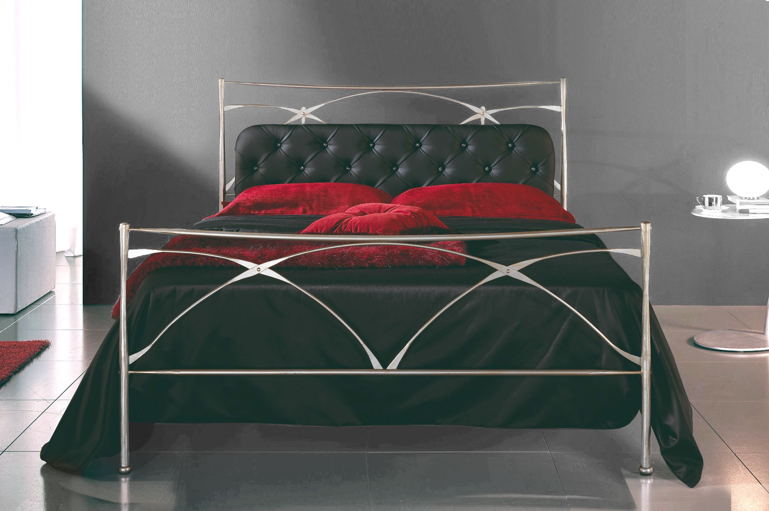 Letto ferro battuto moderno Ron in finitura Argento lucido