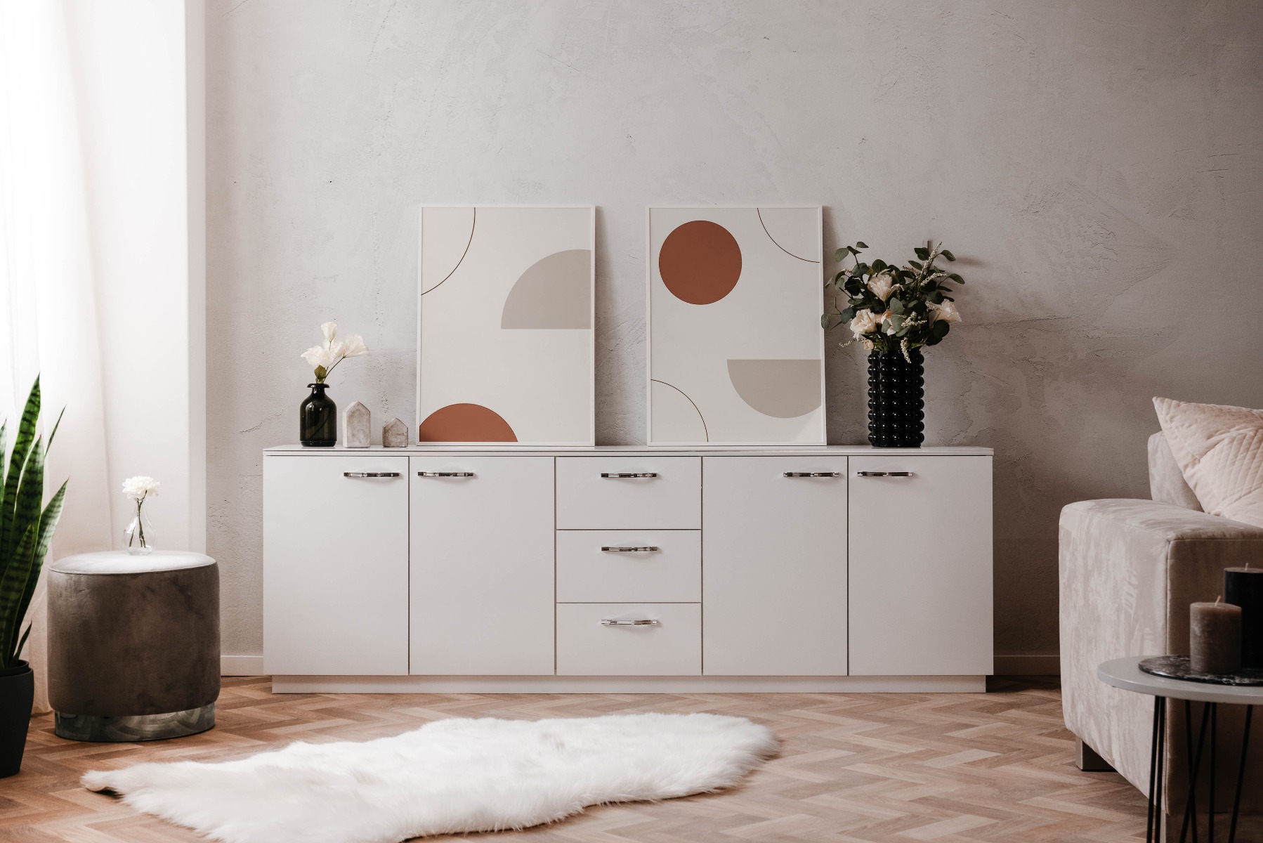 Madia multiuso 4 ante 3 cassetti in finitura Bianco lucido