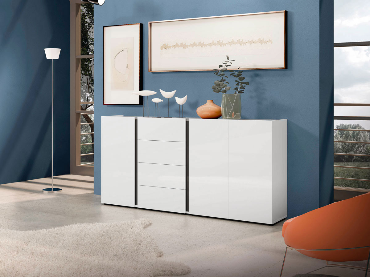 Madia Bianca laccata lucida con 3 ante e 4 cassetto