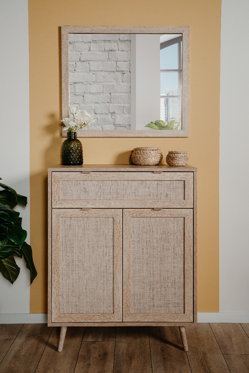 Madia Kara con 2 ante ed un cassetto in finitura Quercia e Rafia