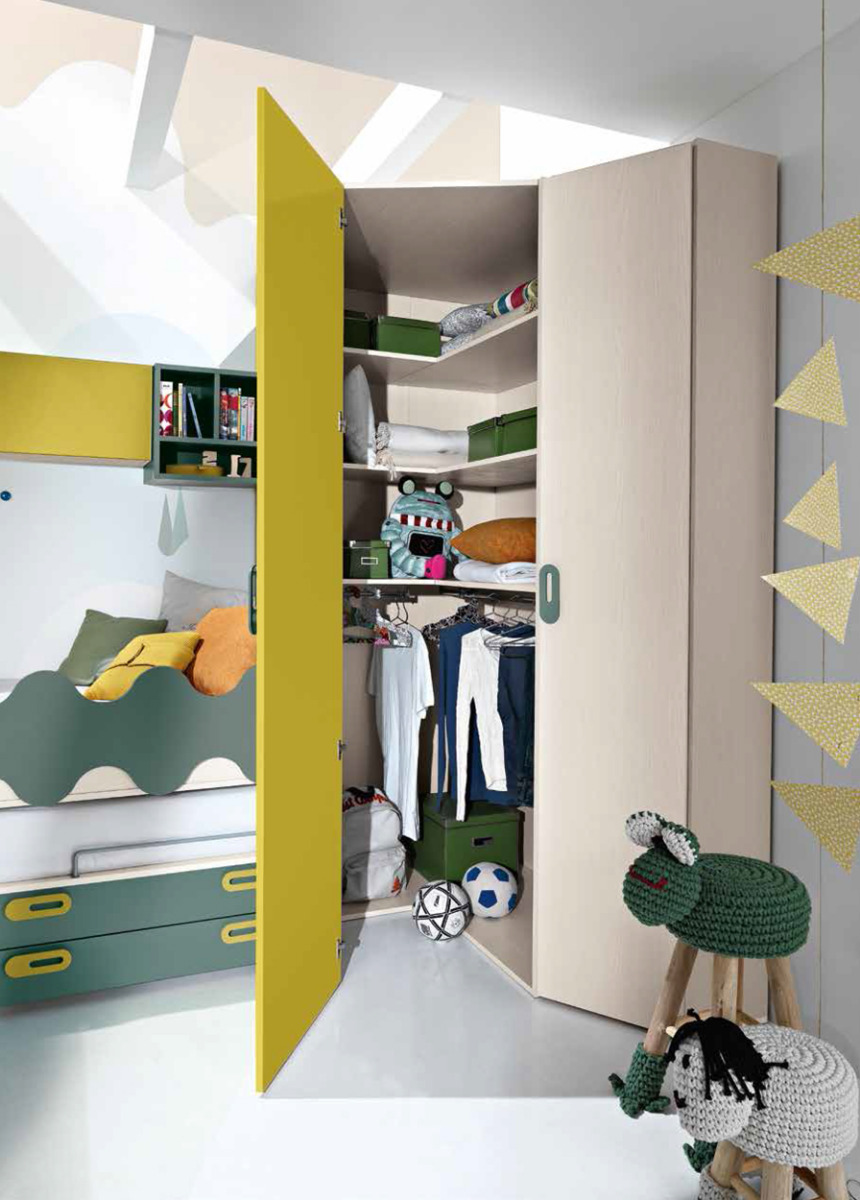 Camerette sconti online, cameretta con armadio ad angolo