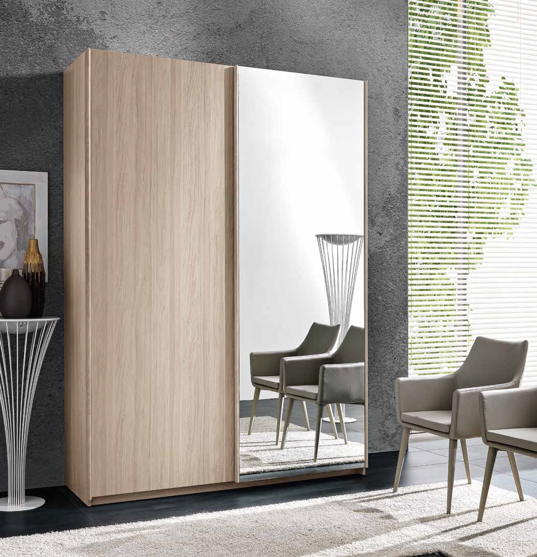 Armadio a Due ante scorrevoli in olmo con specchiera sinistra