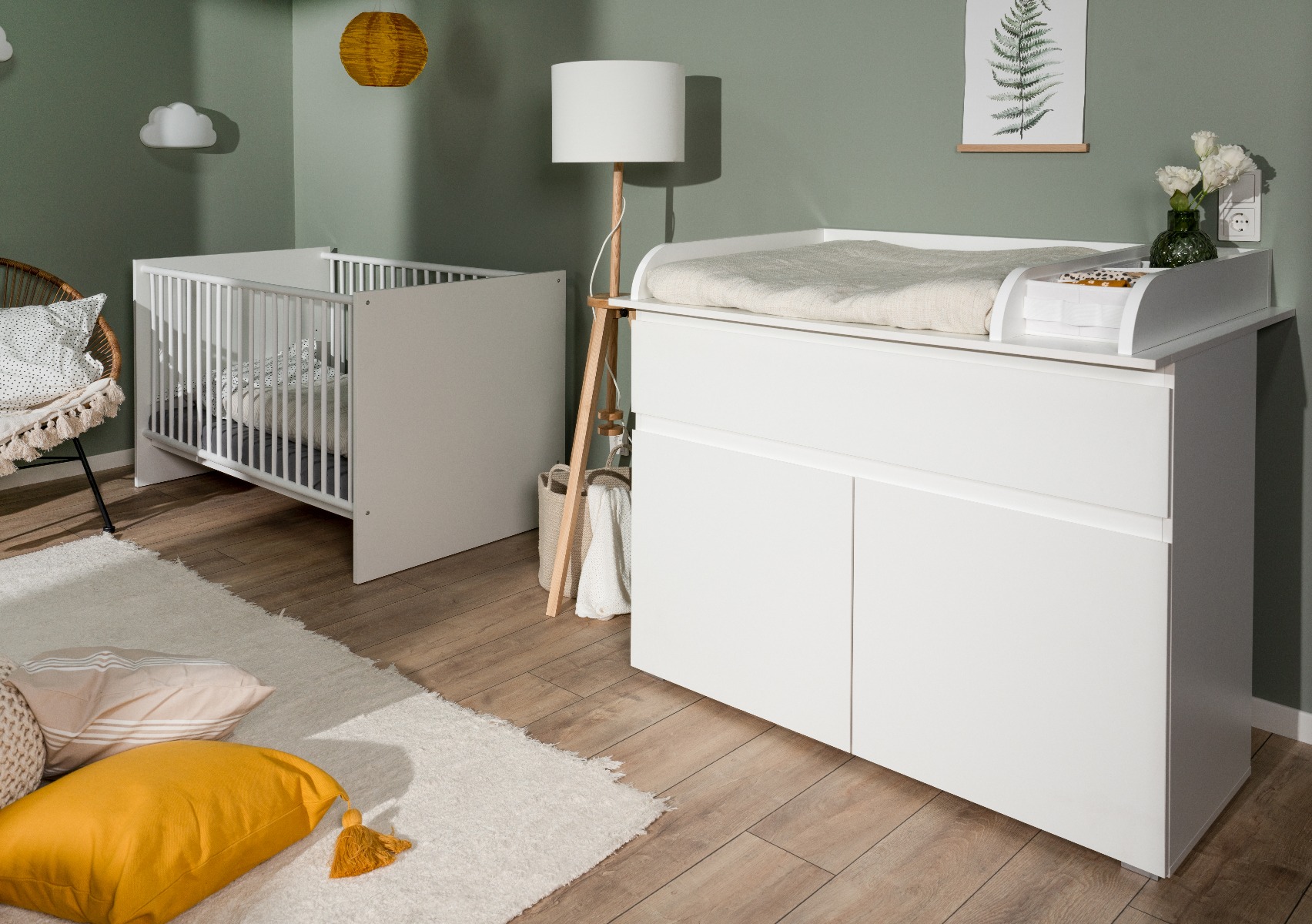 Mobiletto fasciatoio con 2 ante 1 cassetto, finitura Bianco