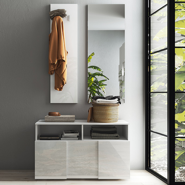 composizione d'ingresso bianca