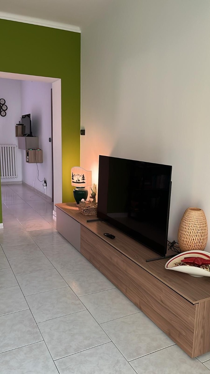  Parete attrezzata con libreria con telaio in ferro