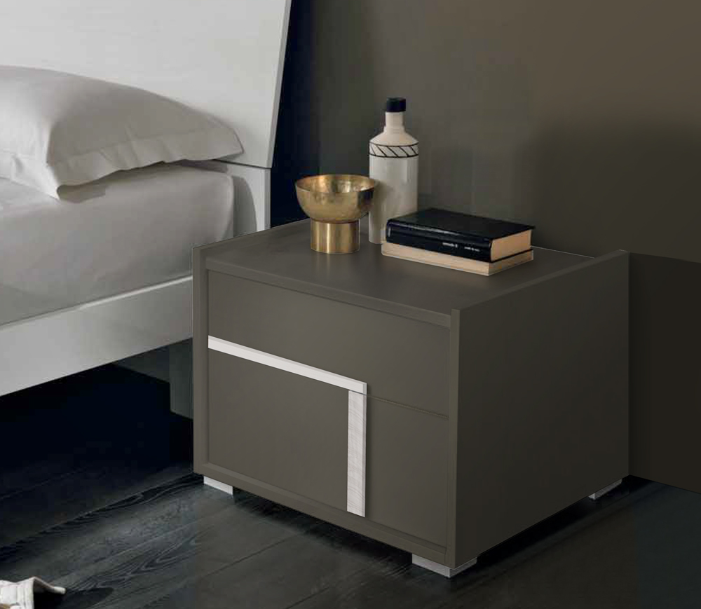 Set Garda con comò, 2 comodini e settimino in finitura Grigio londra